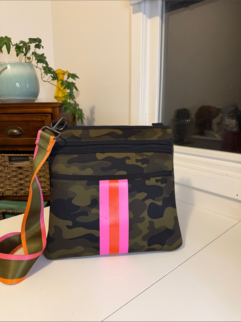 Haute Shore Blake Showoff Neoprene Crossbody Bag Camo Pink Orange Retail $90